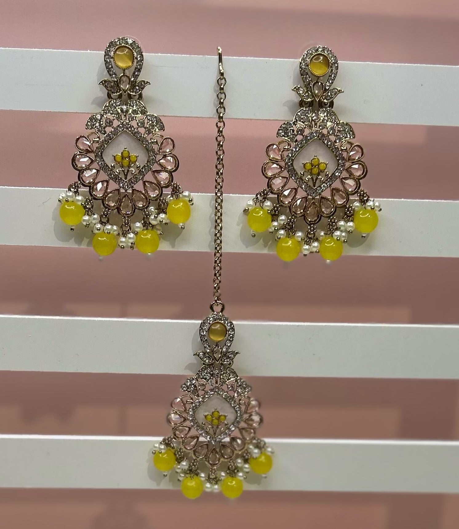 Yellow Monalisa Bead Necklace Set