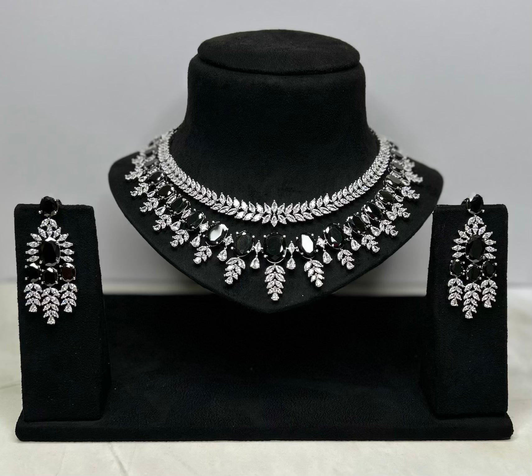 Black and silver AD Stone Necklace Set